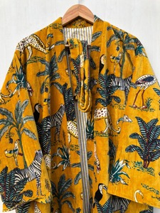 Bata Kimono de Terciopelo con Estampado de Tigre: Chaqueta de Terciopelo de Algodón Amarillo para Mujer, Bata Nupcial - Product Image 2