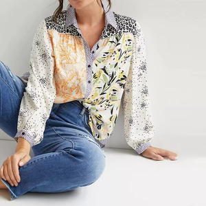 Blusa de Algodón Personalizada de Fábrica OEM para Primavera/Verano, Camisa Casual con Estampado de Moda y Parches en Contraste para Mujer, Transpirable - Product Image 2