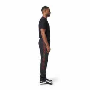 Pantalones de hombre M-01 Kinetic Stacked personalizados, de nylon ripstop sin lavar, con bordado pan-africano, sostenibles y que mantienen la forma. - Product Image 3