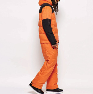 Combinaison de ski imperméable et isolante personnalisable pour homme – Idéale pour les sports d'hiver en extérieur et le snowboard - Product Image 4
