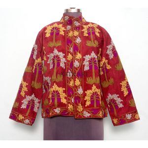 Chaqueta de Tela Cotrise Acolchada con Bordado Floral Hecho a Mano, Detalle de Botones, Forro de Algodón a Rayas, Transpirable, Ecológica, para Invierno - Product Image 1