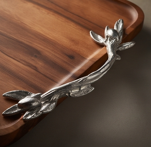 Plateau de service élégant en bois avec poignées en feuille d'argent, finition laquée, usage résidentiel, accessoire de table moderne - Product Image 2