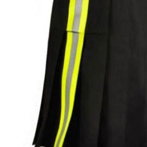 Kilt de Bombero Escocés con Reflectores Visibles y Bolsillos Cargo Modernos - Product Image 3