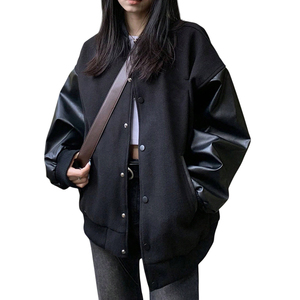 Veste universitaire noire pour femme, manches longues, boutonnée, col rabattu, couleur unie, tenue d'automne, garniture contrastante, coupe classique, en cuir PU - Product Image 1