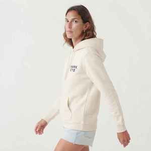 เสื้อฮู้ดดี้สีครีมสำหรับผู้หญิง ผ้าฝ้าย 100% ทรงปกติ พิมพ์ลายโลโก้ด้านหน้า สวมใส่สบายๆ สำหรับฤดูใบไม้ร่วง - Product Image 1