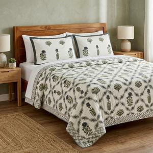 Parure de lit King Size de qualité supérieure, aspect soigné, 2 taies d'oreiller réversibles, imprimé élégant, texture douce, prix compétitif - Product Image 4