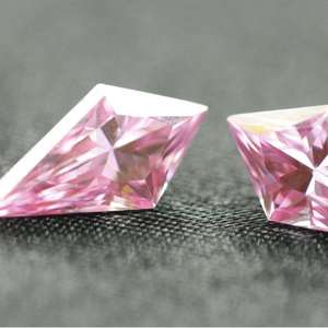 Diamante cultivado en laboratorio estilo Kite, gema suelta para engaste en joyería, corte moderno y único, diseño elegante y brillante, regalo para ella. - Product Image 2