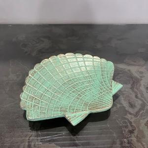 New design Aluminium Storage Tray with <b>Shell</b> Shape modern <b>Light</b> Green Golden Finish Textured Finish for Living Room - Product Image 2