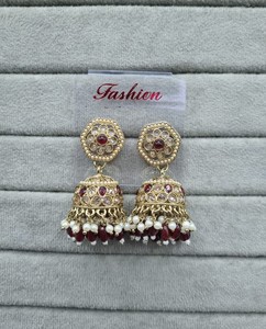 Elegantes Pendientes Jhumka Chapados en Oro Antiguo, Pendientes Jhumki con Perlas y Piedras Kundan Tradicionales Indias, Joyería Étnica para Mujer - Product Image 6