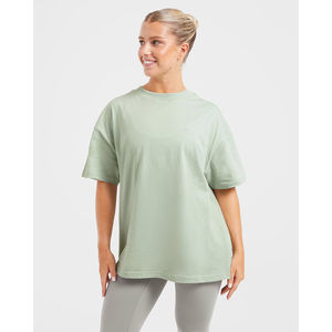 Camiseta Deportiva Ligera para Mujer, Talla Grande, Color Verde Salvia Claro, Mangas Cortas, Súper Suave, Diseño Relajado, Ideal para Gimnasio y Entrenamiento, Precio de Fábrica - Product Image 1