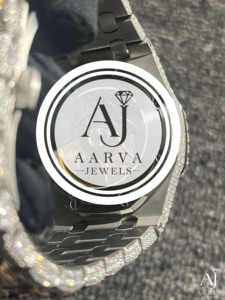 AARVA JEWELS นาฬิกาข้อมือผู้ชายสุดหรูสแตนเลสสตีลคริสตัลแซฟไฟร์ 43 มม. อะนาล็อกโครโนกราฟควอตซ์เคลป์พับแบบพับได้ความปลอดภัย ไม่มี - Product Image 6