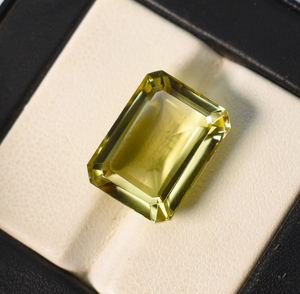 Quartz citron naturel, pierre précieuse octogonale, 16x12 mm, 12,10 carats - Product Image 4