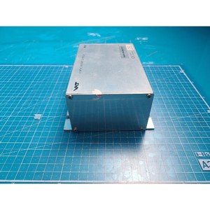 Válvula de Control de Péndulo al Vacío VAT PM-6 650PM-24PM-ABM1/0075 Usada Como Nueva, Piezas de Equipos Semiconductores Legacy - Product Image 3
