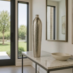 Jarrón de Metal Contemporáneo Hecho a Mano, Pieza Decorativa para Diseño de Interiores de Hogar Moderno, Regalo de Inauguración para Decoración del Hogar - Product Image 1