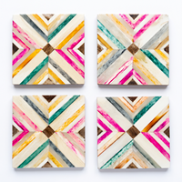 Sous-verres carrés en bois faits à la main avec motif géométrique, design moderne, tapis et coussinets antidérapants