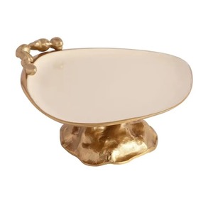Wholesale Customizable Oval Metal <b>Cake</b> <b>Stand</b> with Gold Finish Handmade Decorative Base - Product Image 3