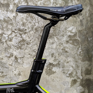 Tubo de Sillín de Bicicleta ONIPAX de Aluminio Forjado de 400 mm y 27,2 mm en Negro, 344 g - Product Image 4