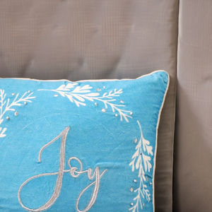 Funda de Cojín Decorativa de Terciopelo con Diseño Bordado para Navidad - Product Image 2