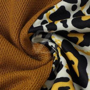 เสื้อยืดผู้ชายสไตล์ใหม่ปี 2026 เนื้อผ้าน้ำหนักเบา นุ่มสบาย ผลิตจากโพลีเอสเตอร์/คอตตอน ระบายอากาศได้ดี เป็นมิตรกับสิ่งแวดล้อม แห้งเร็ว สวมใส่สบาย ทรงปกติ แขนสั้น - Product Image 4