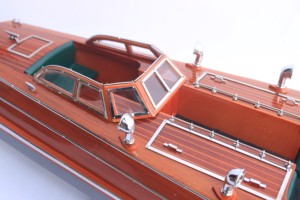 PARDON ME - Modelo de Lancha Rápida Americana de Madera Hecha a Mano para Regalo Empresarial, Colección o Decoración de Oficina, Estilo Náutico - Product Image 4