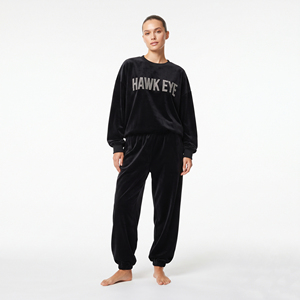 Ensemble de survêtement en velours noir pour femme, sweat-shirt à col rond à manches longues et pantalon de jogging décontracté, logo personnalisé - Product Image 1