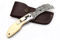 Couteau de combat pliant à lame Damas avec manche en os gravé d'un aigle, qualité industrielle, étui en cuir OEM