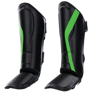 Espinilleras de Cuero Personalizadas de Alta Calidad para MMA, Karate y Kickboxing, Duraderas, Cómodas y Protectoras para Uso en Invierno - Product Image 4
