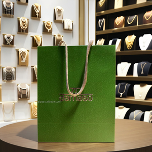 Bolsas de regalo pequeñas de lujo de papel texturizado Premium con opciones de logotipo personalizado estructura reforzada para joyería y artículos de moda - Product Image 4