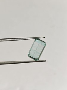 Esmeralda verde octogonal de 6.15 ct, piedra preciosa natural para anillos de compromiso personalizados al mejor precio - Product Image 5