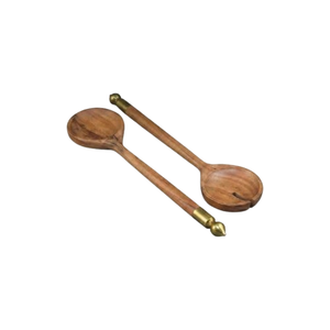 Juego de Servidores de Ensalada de Madera Hechos a Mano de Primera Calidad con Elegantes Asas con Detalles en Latón, Cucharas de Servir de Madera de Mango Ecológicas y de Lujo - Product Image 1