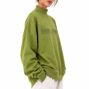 Sweat-shirt à col roulé pour femme personnalisé, en coton molletonné de qualité supérieure, coupe ample, coton doux et chaud, vêtement décontracté pour tous les jours - Product Image 3