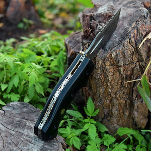 Couteau pliant de camping en acier inoxydable forgé à la main avec manche en bois, options personnalisables de qualité OEM - Product Image 5