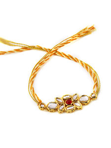 Collection de Rakhi Kundan Premium Élégante Faite à la Main, Bijoux Ajustables en Fil pour Frère, Cadeau Idéal pour Célébrations Festives - Product Image 4