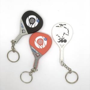 Llavero de Goma con Forma de Raqueta de Pádel, Diseño en Relieve 2D, Artículo Promocional Duradero con Logotipo Personalizado - Product Image 4