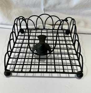 Porte-serviettes vintage en fer forgé, support en métal noir - Product Image 5