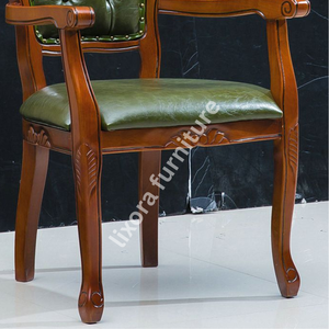 Fauteuil de salle à manger de luxe en bois massif, artisanal, avec sculptures florales ornées et assise capitonnée en cuir vert - Product Image 4