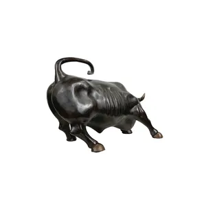 Escultura de Hierro Hecha a Mano, Elegante Adorno de Diseño para Interiores de Sala de Estar, Figura de Toro de Aluminio Chapada en Oro de un Solo Lado - Product Image 1