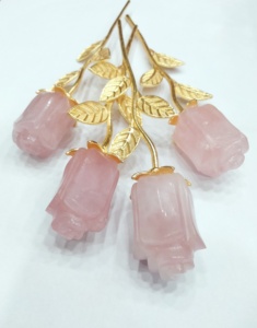 Runyangshi Vente en gros de gravats de cristal d'améthyste naturelle pour la guérison, fleurs de résine sculptées en forme de rose, décoration de mariage et de maison - Product Image 2