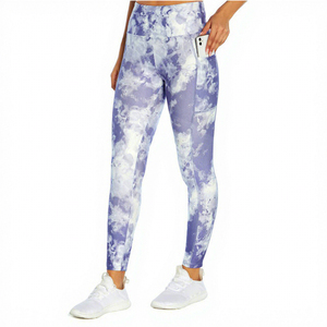 Legging de yoga pour femme, nouveau style, haute élasticité, avec impression par sublimation, coupe décontractée taille mi-haute, flexibilité parfaite et logo élégant - Product Image 1