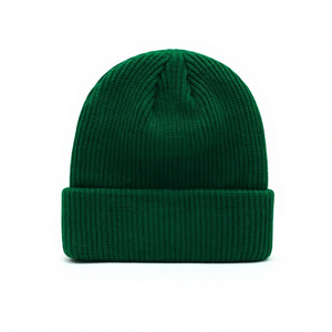 Gorro de Punto Personalizado Unisex Verde Oliva, Gorro de Invierno Minimalista Elástico y Cálido para Hombre, Gorro de Punto Suave y Cálido con Borde - Product Image 6