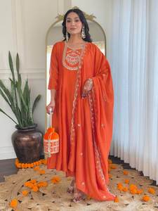 ชุดคุर्ติปักลายวิชิตราร่วมสมัยสำหรับฤดูร้อน พร้อมเสื้อตัวใน กางเกง และผ้าคลุมไหล่ สำเร็จรูปพร้อมส่ง ขายส่งแฟชั่นสำหรับผู้หญิง - Product Image 1