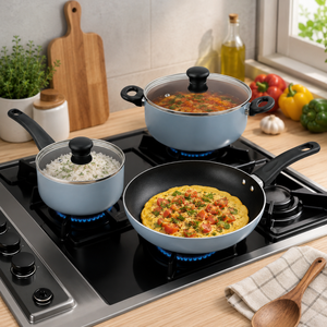 Juego de Utensilios de Cocina de Aluminio Antiadherente de 5 Piezas con Tapa de Vidrio |   Juego de cocina compatible con inducción que incluye cacerola, sartén y olla para salsas - Product Image 2