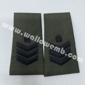 Épaulettes personnalisées brodées de qualité supérieure avec bordure dorée - Product Image 2