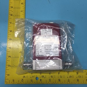 เครื่องควบคุมการไหลของมวล Horiba Stec SEC-7440M, MFC - อุปกรณ์และอะไหล่เซมิคอนดักเตอร์ระดับโลกที่เชื่อถือได้ - Product Image 6