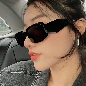 Personalized Rectangular Sunglasses Outdoor Fashion Sun Protection Women's Sunglasses Retro Style - Product Image 1