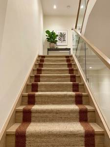 Alfombra de Cáñamo Tejida a Mano de Lujo, Ecológica, con Borde Terracota |   Alfombra Moderna Premium para Pasillo, Lavable, Tamaño Personalizado - Product Image 2