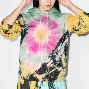 Sweat à capuche pour femme en polaire légère et ample, avec logo sur le devant, 100% coton, confortable et respirant - Product Image 6