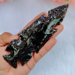 Hermosa Daga de Obsidiana Negra de 6 Pulgadas Tallada a Mano, Figura Decorativa Premium Hecha a Mano, Amuleto Wiccano - Product Image 2