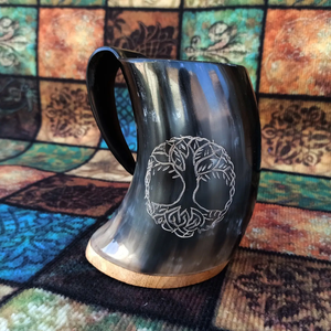 Meilleures tasses classiques sculptées en corne de buffle, écologiques, faites à la main, avec motif loup viking, forme naturelle, objet d'art de collection - Product Image 4