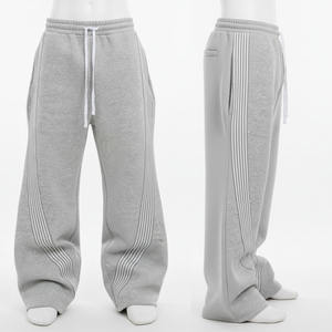 Pantalon de jogging ample et décontracté en coton avec logo personnalisé, style streetwear, coupe large, rayures latérales superposées pour homme - Collection 2024 (Vente en gros) - Product Image 6